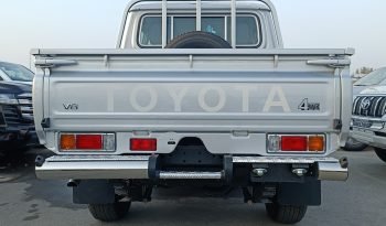 TOYOTA LAND CRUISER PICKUP 4.5L V8 DIESEL SILVER 2022 full