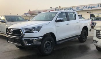 TOYOTA HILUX PICKUP 2.4L 4CY DIESEL 2022 full