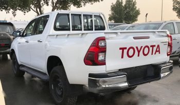 TOYOTA HILUX PICKUP 2.4L 4CY DIESEL 2022 full