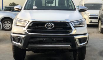 TOYOTA HILUX PICKUP 2.4L 4CY DIESEL 2022 full