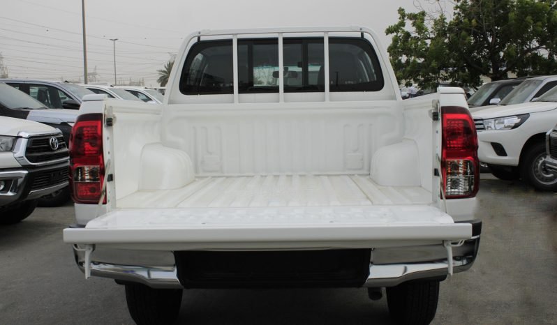 TOYOTA HILUX 4WD PICKUP NARROW BASIC BODY 2.4L 4CY DIESEL 2022 WHITE full