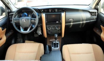 TOYOTA FORTUNER SUV 4WD 2.7L 4CY PETROL BROWN 2022 full