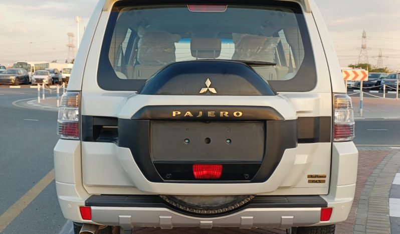 MITSUBISHI PAJERO 3.8L V6 PETROL WHITE 2020 full
