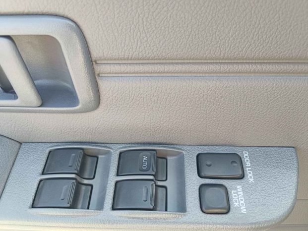 TOYOTA LAND CRUISER PICKUP Image 6