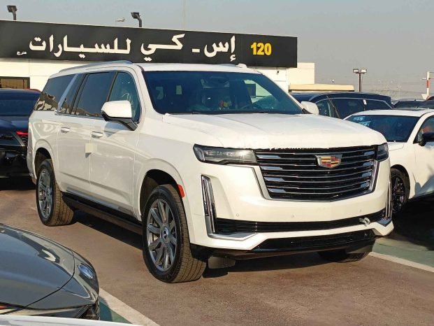 CADILLAC ESCLADE Image 2