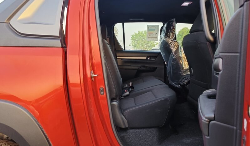 TOYOTA HILUX ADVENTURE 2022 A/T 4.0 V6 PETROL ORANGE full