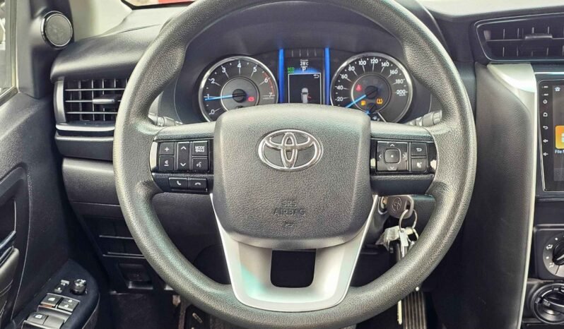 TOYOTA FORTUNER EXR 2019 A/T 2.7L V4 PETROL WHITE full