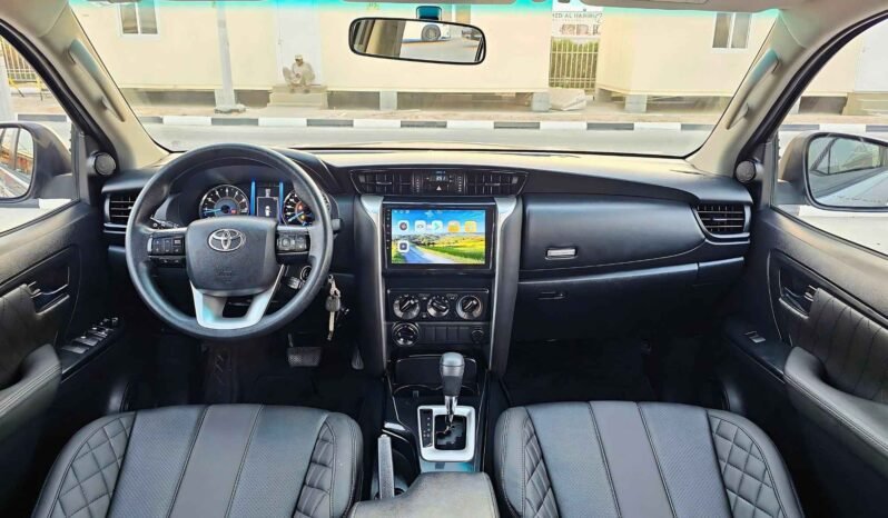 TOYOTA FORTUNER EXR 2018 PETROL V4 2.7L A/T full