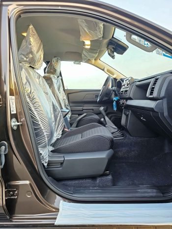 MITSUBISHI L200 Image 7