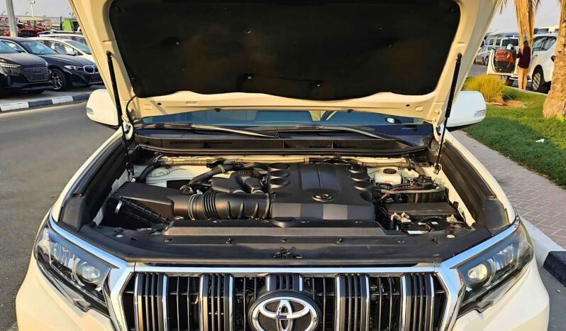 TOYOTA PRADO GXR 2022 PETROL V6 4.0L A/T full