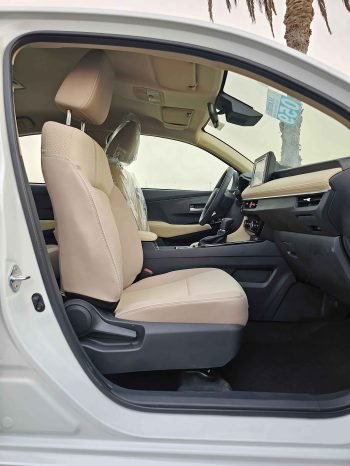TOYOTA YARIS Image 7