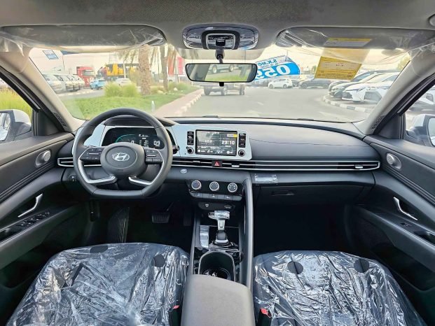 HYUNDAI ELANTRA Image 5