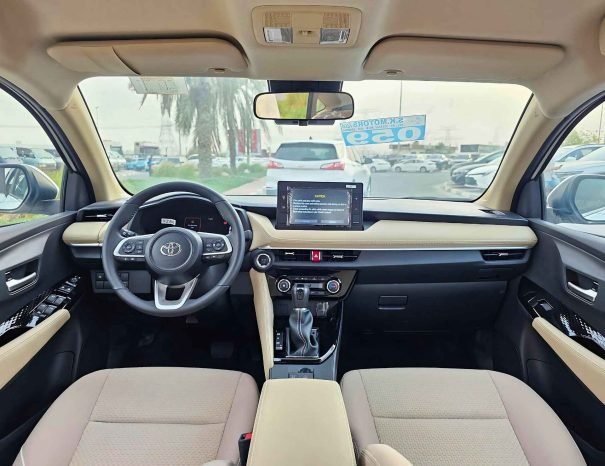 TOYOTA YARIS Image 4