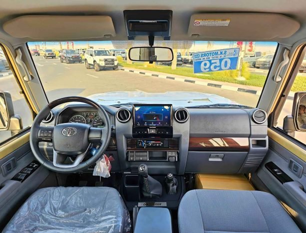 TOYOTA LANDCRUISER HARD-TOP Image 4