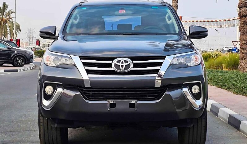 TOYOTA FORTUNER EXR 2018 PETROL V4 2.7L A/T full