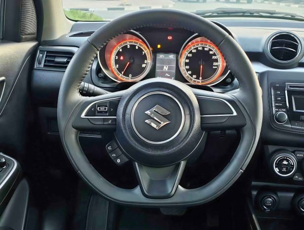 SUZUKI SWIFT Image 3