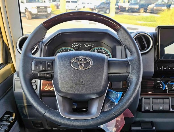 TOYOTA LANDCRUISER HARD-TOP Image 3