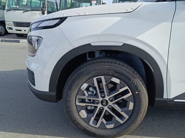 HYUNDAI VENUE Image 10