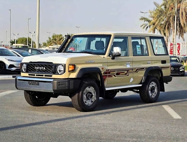 TOYOTA LANDCRUISER HARD-TOP Image 13