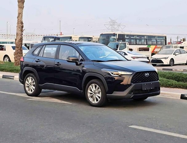 TOYOTA Corolla Cross Image 2