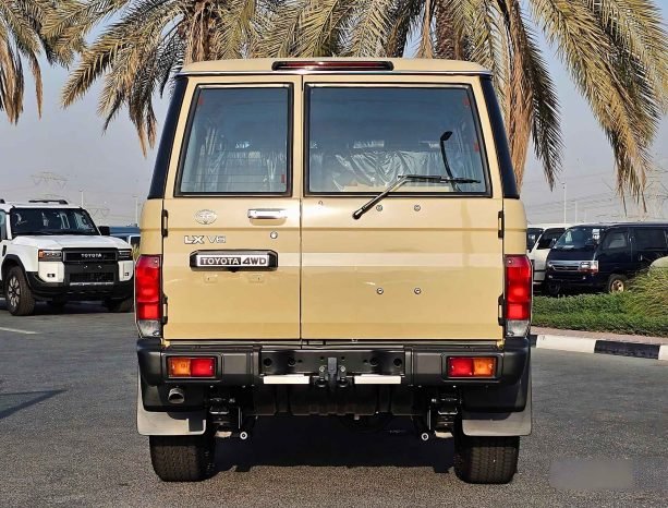 TOYOTA LANDCRUISER HARD-TOP Image 12