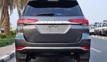 TOYOTA FORTUNER EXR 2018 PETROL V4 2.7L A/T full