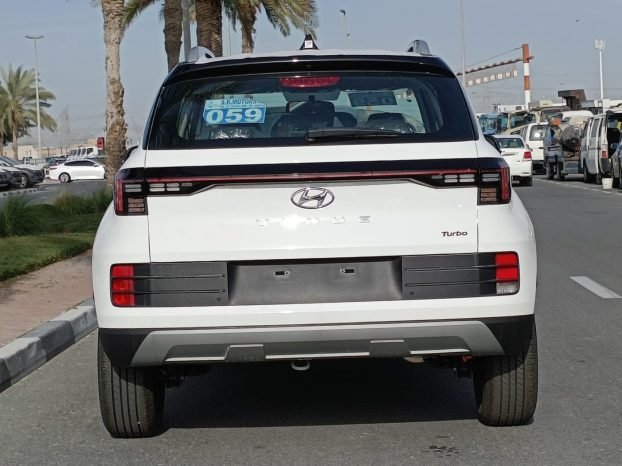 HYUNDAI VENUE Image 12