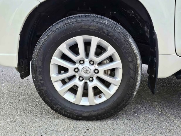 TOYOTA PRADO Image 11