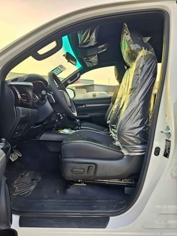 TOYOTA HILUX Image 8