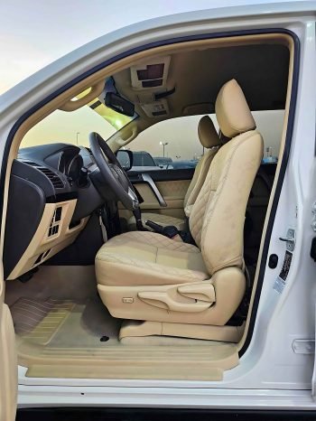 TOYOTA PRADO Image 10