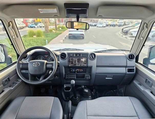 TOYOTA LANDCRUISER HARD-TOP Image 4