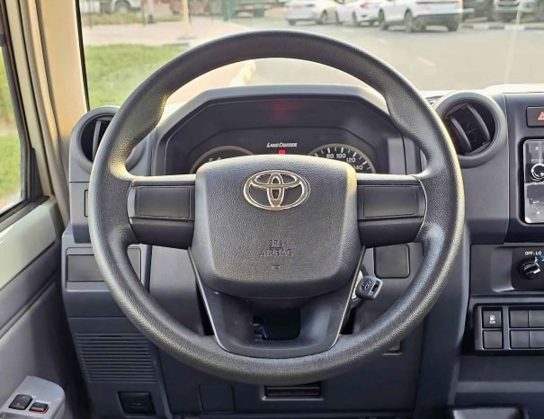TOYOTA LANDCRUISER HARD-TOP Image 4