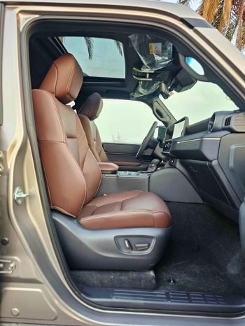 TOYOTA PRADO Image 8