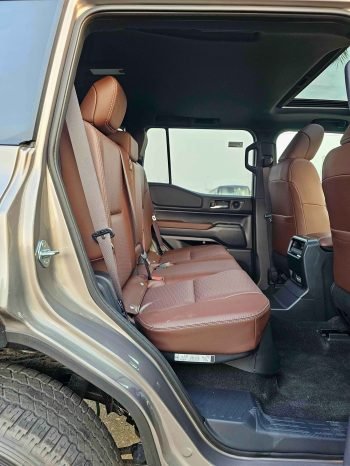 TOYOTA PRADO Image 3