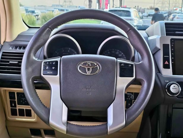 TOYOTA PRADO Image 5