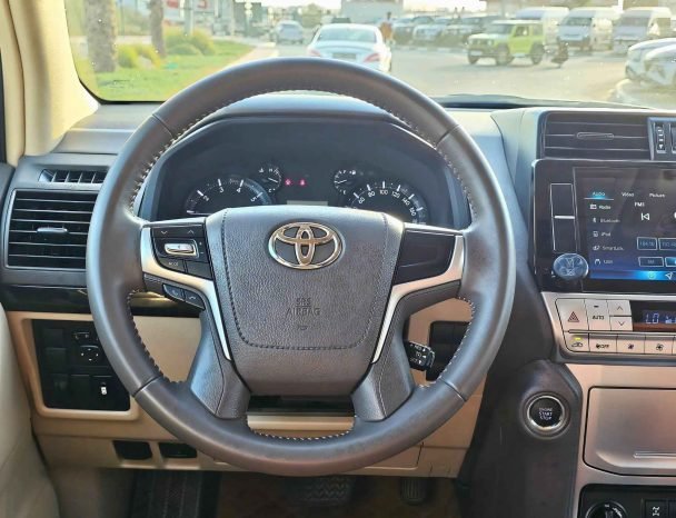 TOYOTA PRADO Image 6