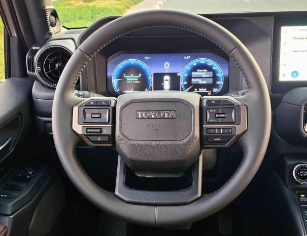 TOYOTA PRADO Image 6