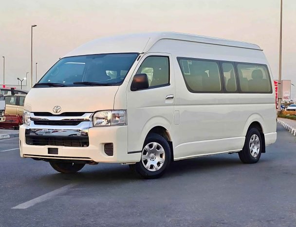 TOYOTA HIACE Image 12