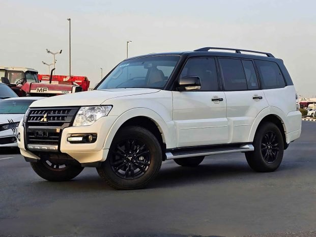 MITSUBISHI PAJERO Image 16