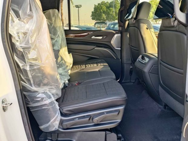 CADILLAC ESCLADE Image 11