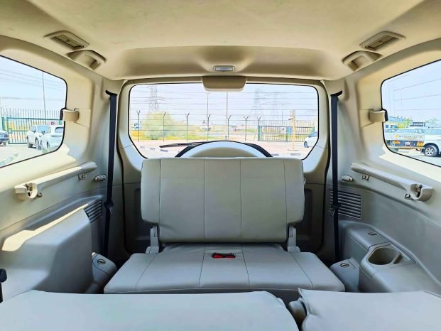 MITSUBISHI PAJERO Image 3