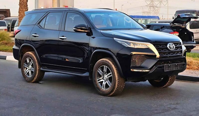 TOYOTA FORTUNER EXR 2023 PETROL V4 2.7L A/T full