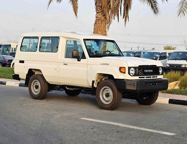 TOYOTA LANDCRUISER HARD-TOP Image 2
