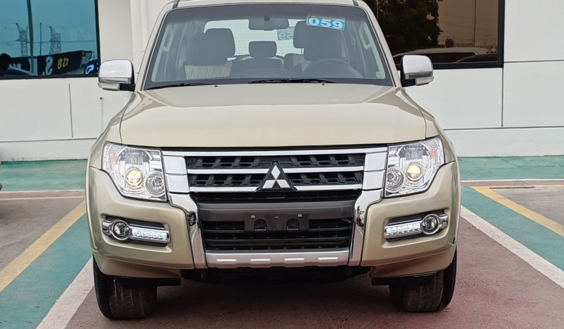 MITSUBISHI PAJERO GLS 2018 PETROL V6 3.5L A/T full