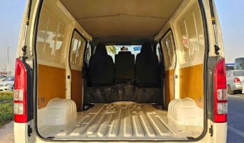 TOYOTA HIACE STANDARD ROOF CARGO PETROL V4 2.7L M/T full