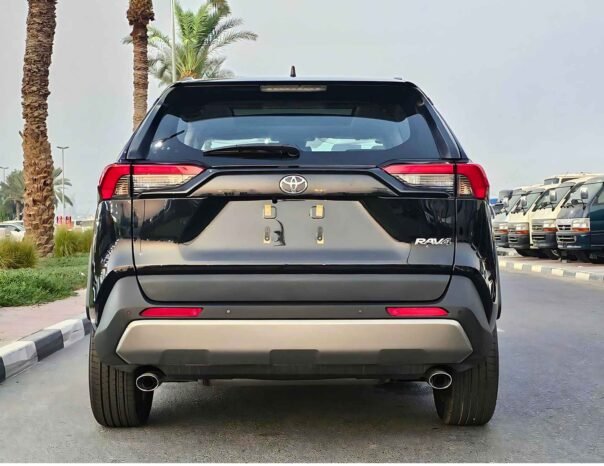 TOYOTA RAV4 Image 10