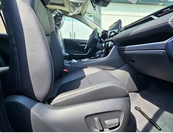 TOYOTA RAV4 Image 7