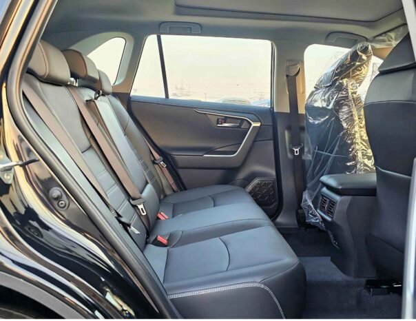 TOYOTA RAV4 Image 5