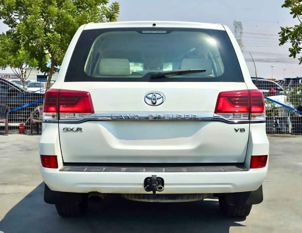 TOYOTA LANDCRUISER Image 12