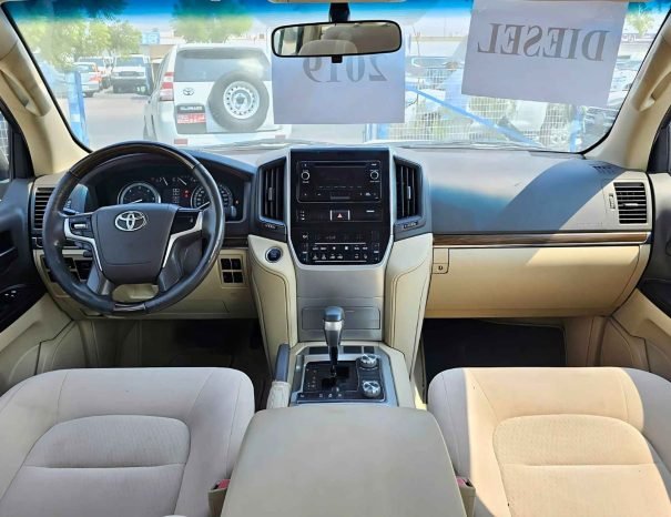 TOYOTA LANDCRUISER Image 7